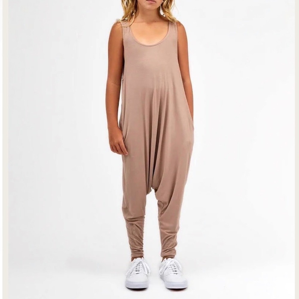 NWT Momper Romper Kids Taupe Boho Harem Drop Crotch Sleeveless Jumpsuit Size S/M